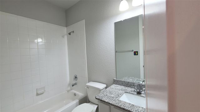 2003 Blackhawk Ridge Lane, Manvel, TX 77578