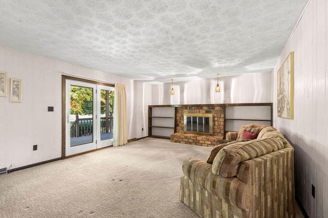 190 Bellefield Avenue, Westerville, OH 43081