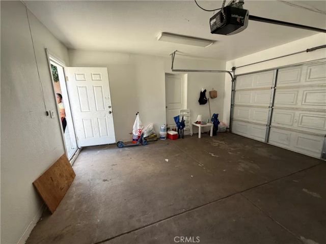 822 W 60th, Los Angeles, CA 90044