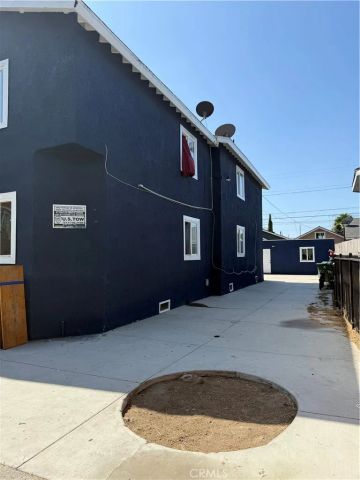 822 W 60th, Los Angeles, CA 90044