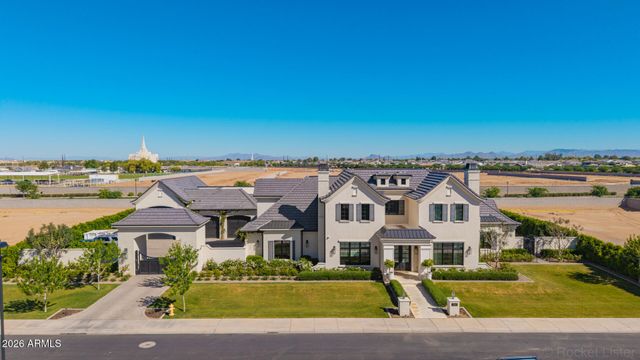 2595 E BLUE SAGE Road 101A, Gilbert, AZ 85297