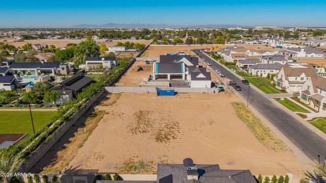 2595 E BLUE SAGE Road 101A, Gilbert, AZ 85297