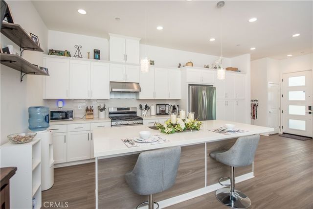 4460 S Forsyth Paseo, Ontario, CA 91762