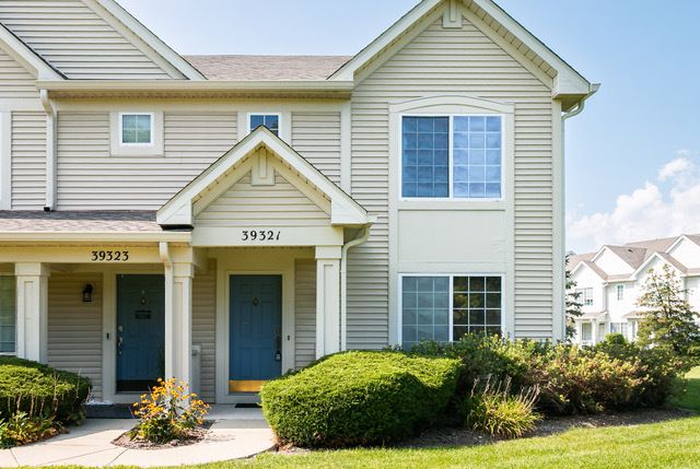 39321 N Melbourne Court, Beach Park, IL 60083