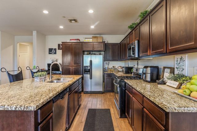 719 Beeler St, Stockton, CA 95204