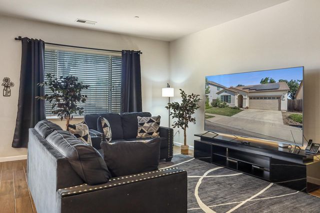 719 Beeler St, Stockton, CA 95204