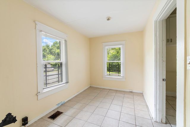 1800 W Short 17th Street, North Little Rock, AR 72114