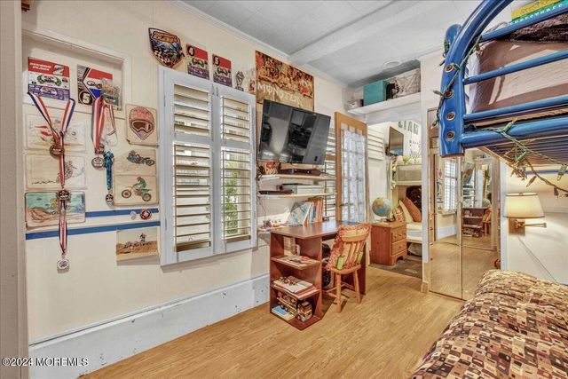 17 Meadowbrook Avenue, Rumson, NJ 07760