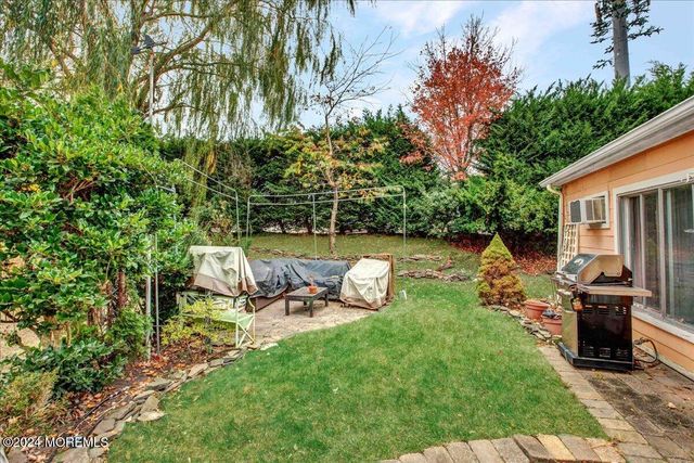 17 Meadowbrook Avenue, Rumson, NJ 07760