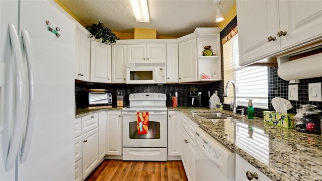 1 4TH STREET, Bradenton, FL 34210