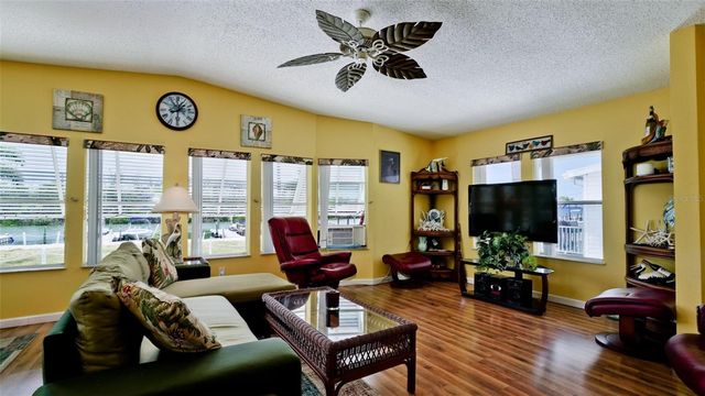 1 4TH STREET, Bradenton, FL 34210