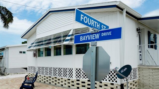 1 4TH STREET, Bradenton, FL 34210