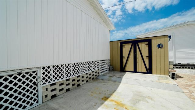 1 4TH STREET, Bradenton, FL 34210