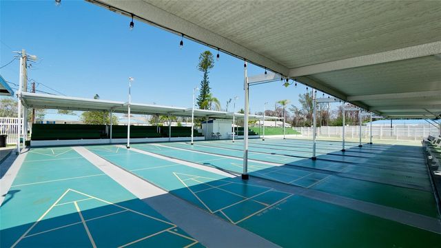 1 4TH STREET, Bradenton, FL 34210