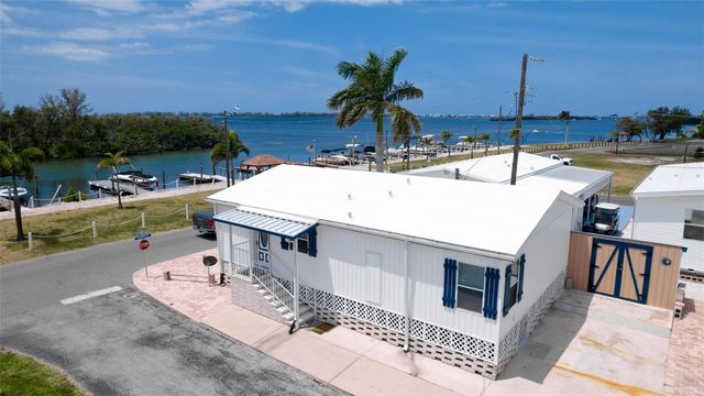 1 4TH STREET, Bradenton, FL 34210