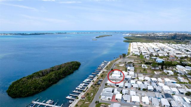 1 4TH STREET, Bradenton, FL 34210