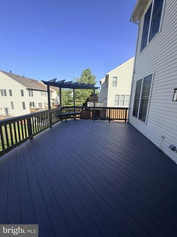 25834 KIRKWOOD SQ, Chantilly, VA 20152