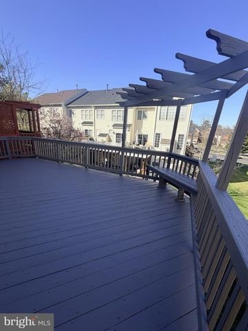 25834 KIRKWOOD SQ, Chantilly, VA 20152