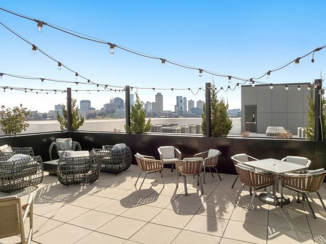 1125 10th Ave N Apt 211, Nashville, TN 37208