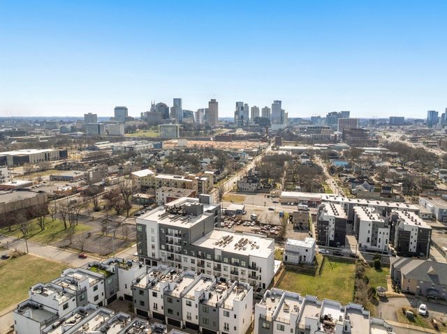 1125 10th Ave N Apt 211, Nashville, TN 37208