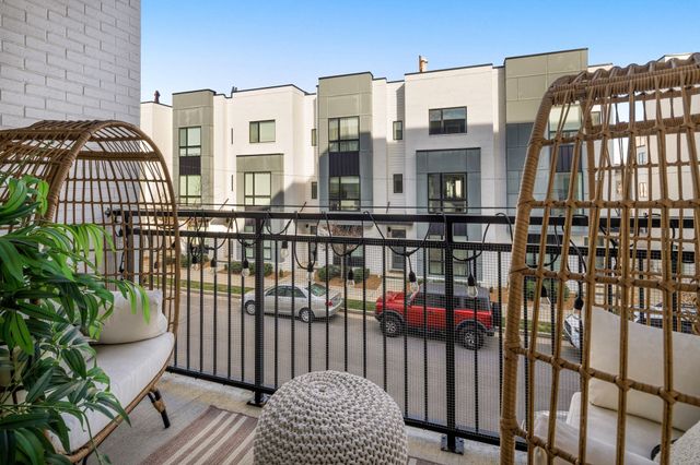 1125 10th Ave N Apt 211, Nashville, TN 37208