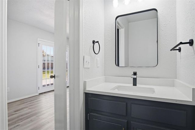 4904 Washington Square, Oklahoma City, OK 73135