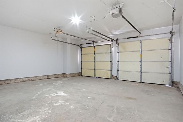 4904 Washington Square, Oklahoma City, OK 73135