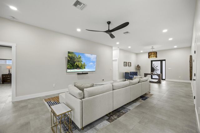 7802 Martin Avenue, West Palm Beach, FL 33405
