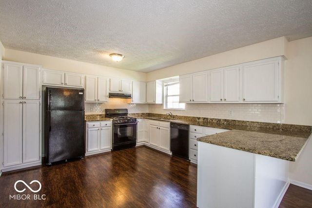 3281 Cherry Lake Lane, Indianapolis, IN 46235