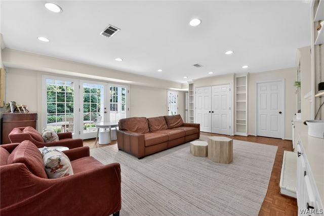 6 Buena, Tuscaloosa, AL 35404
