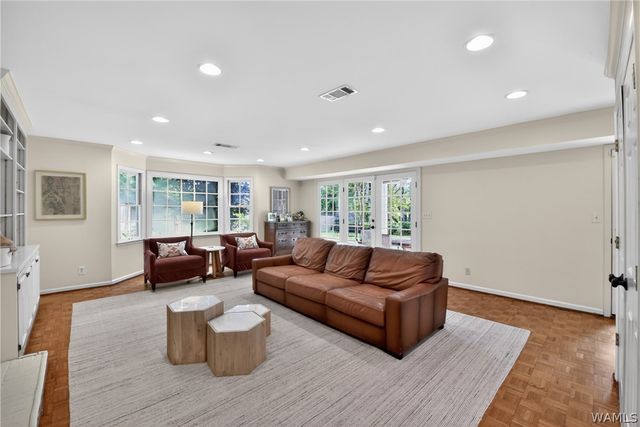 6 Buena, Tuscaloosa, AL 35404