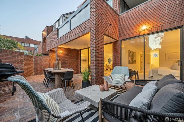 640 Davis Street 24, San Francisco, CA 94111