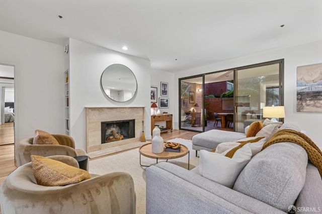 640 Davis Street 24, San Francisco, CA 94111