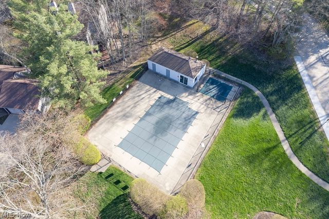 2110 Pinebrook Trail, Cuyahoga Falls, OH 44223