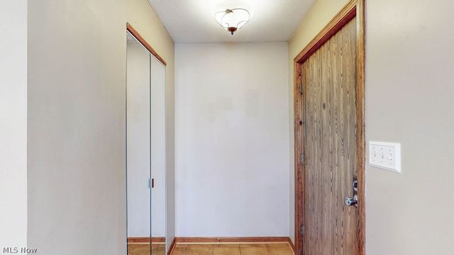 2110 Pinebrook Trail, Cuyahoga Falls, OH 44223