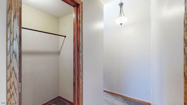 2110 Pinebrook Trail, Cuyahoga Falls, OH 44223