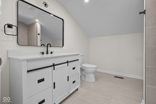 9550 N Delaware Street, Indianapolis, IN 46240