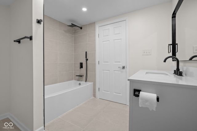 9550 N Delaware Street, Indianapolis, IN 46240