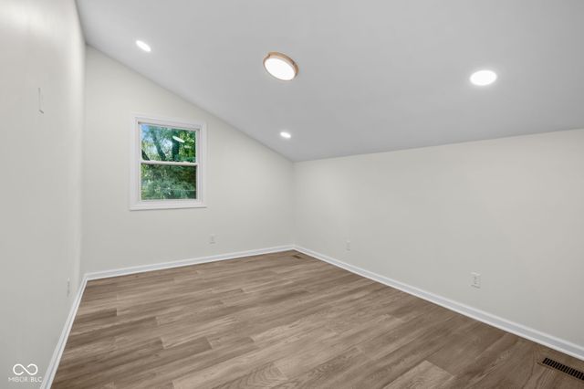 9550 N Delaware Street, Indianapolis, IN 46240
