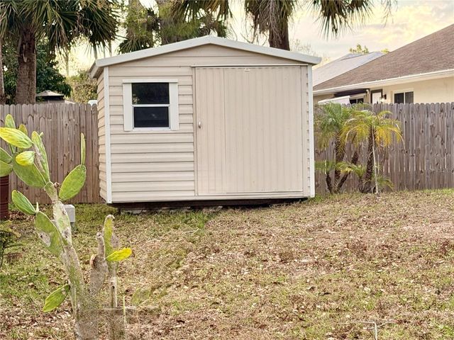 4195 MAGENTA AVENUE, North Port, FL 34288