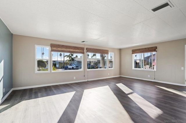 1215 Anchors Way Drive 135, Ventura, CA 93001