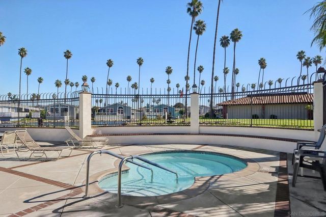 1215 Anchors Way Drive 135, Ventura, CA 93001