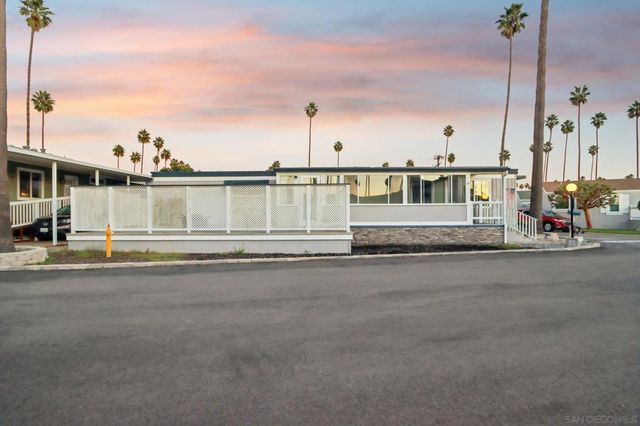 1215 Anchors Way Drive 135, Ventura, CA 93001