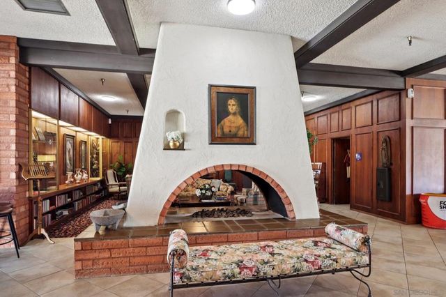 1215 Anchors Way Drive 135, Ventura, CA 93001