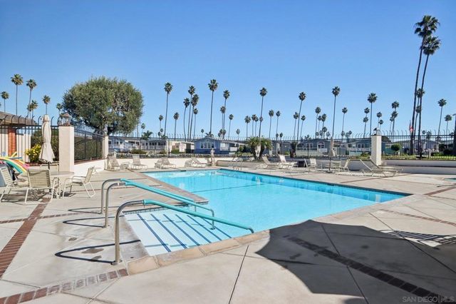 1215 Anchors Way Drive 135, Ventura, CA 93001