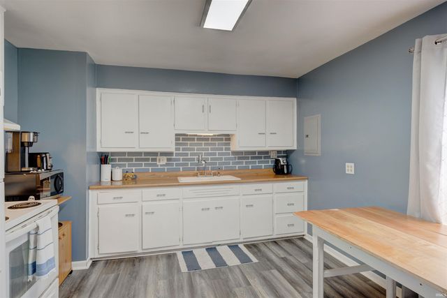 1044 Vanderburgh Avenue, Evansville, IN 47711