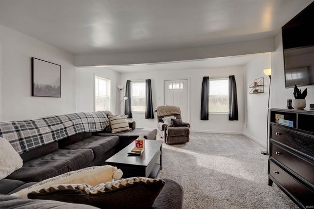 1044 Vanderburgh Avenue, Evansville, IN 47711