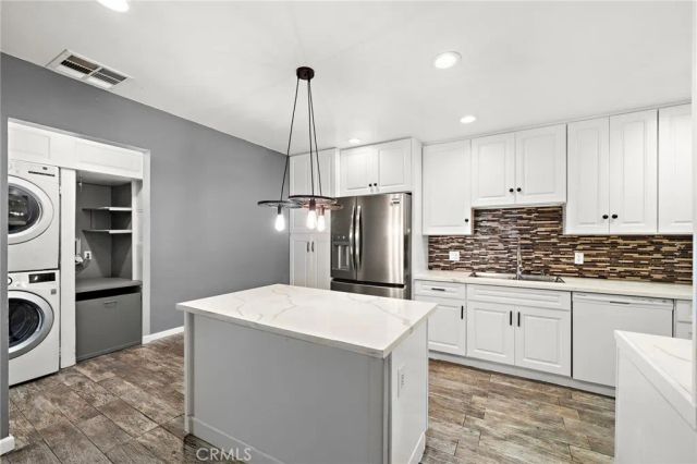 25842 Via Lomas, Laguna Hills, CA 92653