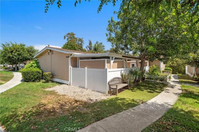 25842 Via Lomas, Laguna Hills, CA 92653