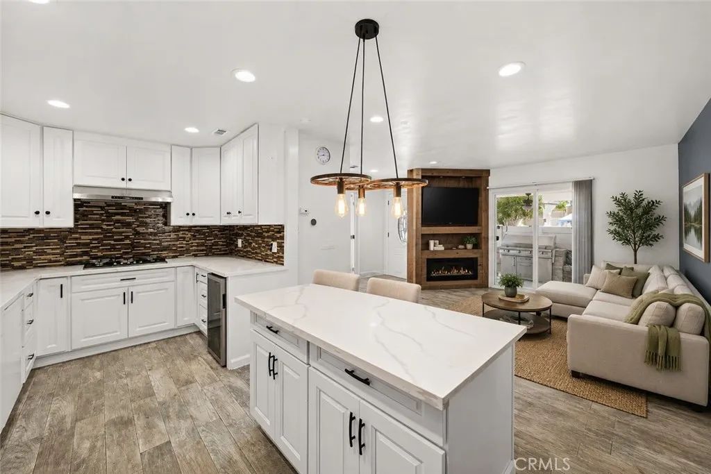 25842 Via Lomas, Laguna Hills, CA 92653